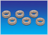 Thrust bearing with side surface porosity closed up by using by ultrasonic welding machine