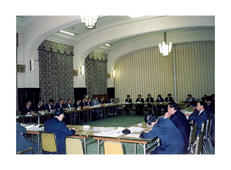 射出成形粉末冶金委員会の写真