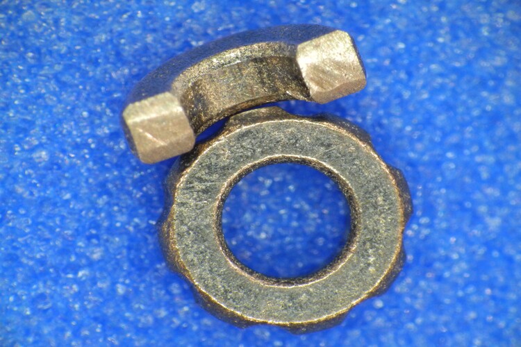 カーエアコン用コンプレッサー容量制御弁(ECV)ガイドブッシュの焼結化